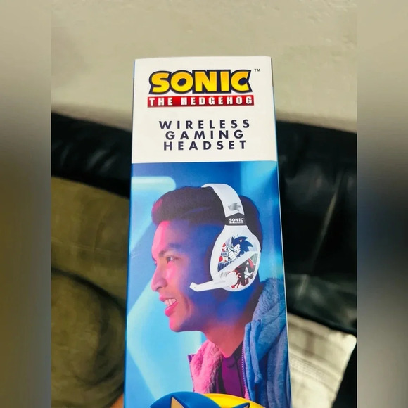 New Sonic wireless gaming HEADSET Bluetooth, cushioned ear cups all day comfort - Picture 5 of 5